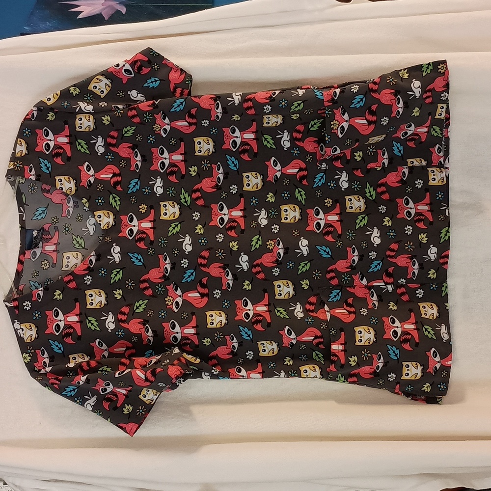 Zoe + Chloe Cute Animal scrub top